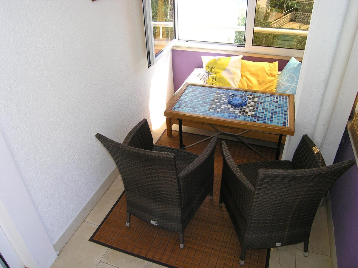 Apartments Oribella Кърк Екстериор снимка