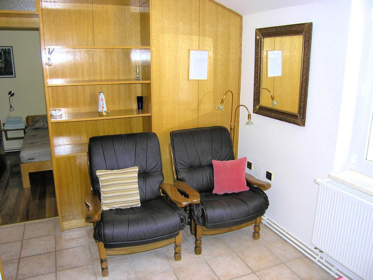 Apartments Oribella Кърк Екстериор снимка