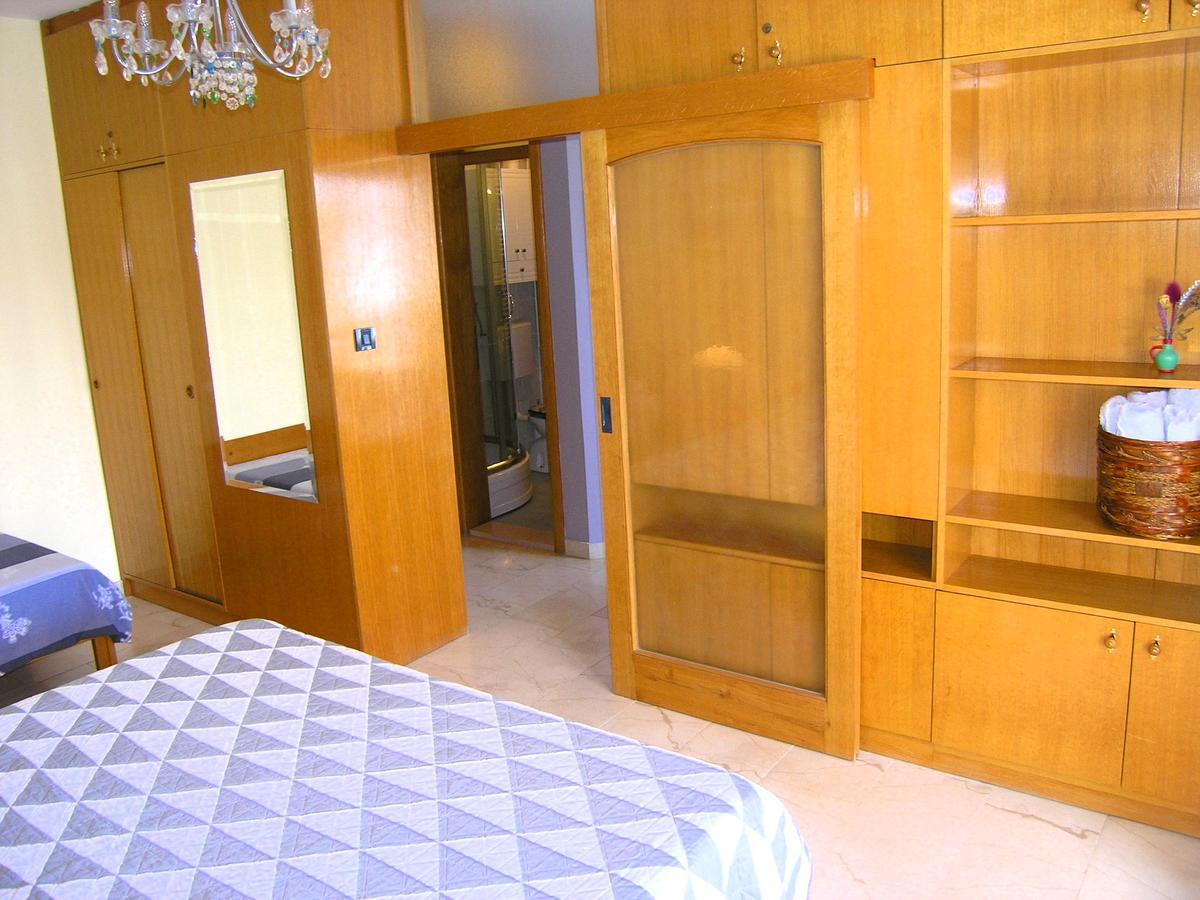 Apartments Oribella Кърк Екстериор снимка