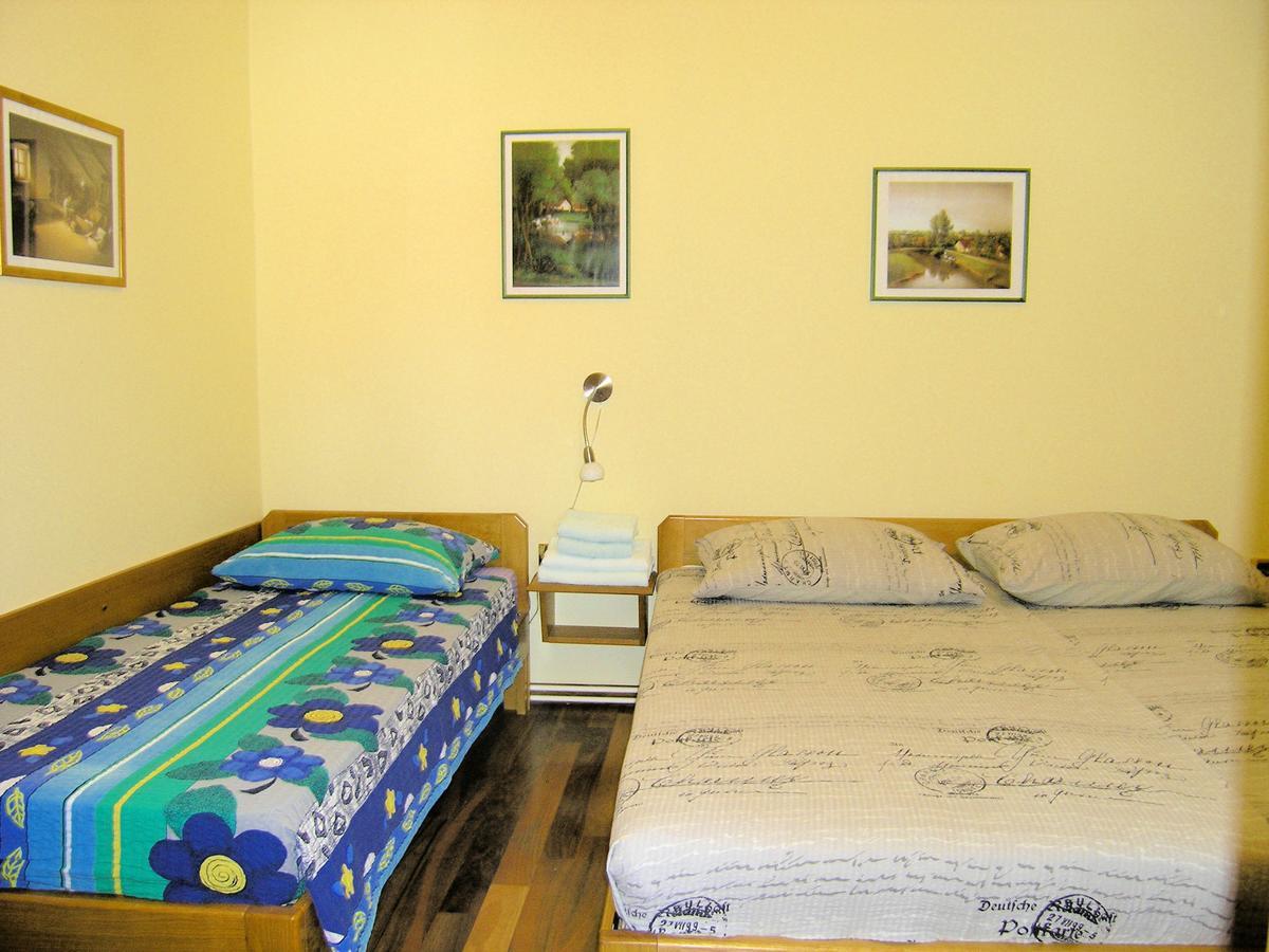 Apartments Oribella Кърк Екстериор снимка
