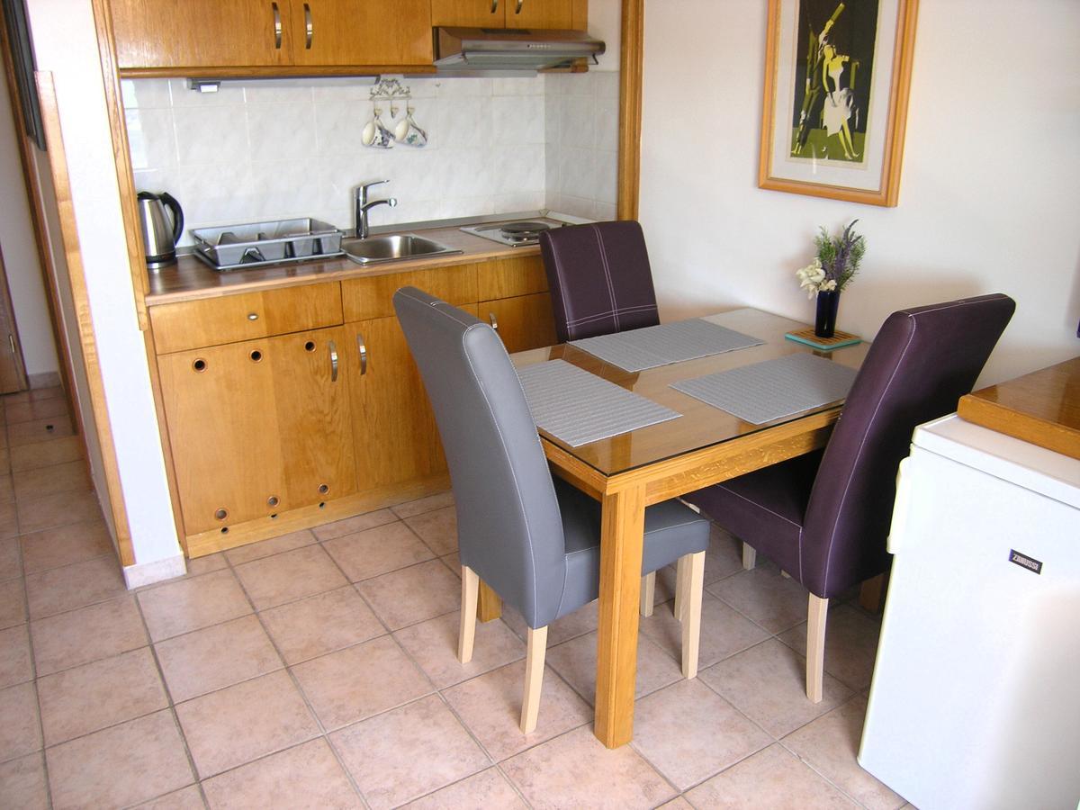 Apartments Oribella Кърк Екстериор снимка